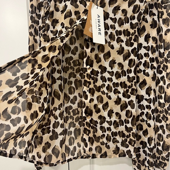 LEOPARD SHIRT Ruffle Shoulder - Picture 6 of 9